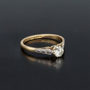 18K Gold 30PTS Diamond Solitaire Ring
