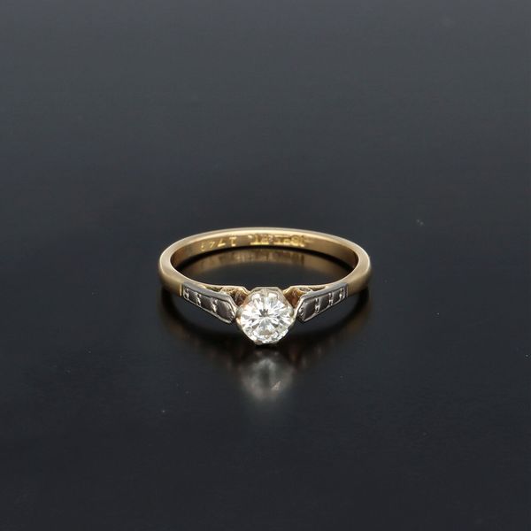 18K Gold 30PTS Diamond Solitaire Ring