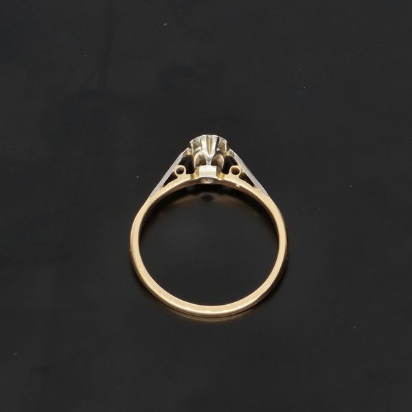 18K Gold 30PTS Diamond Solitaire Ring