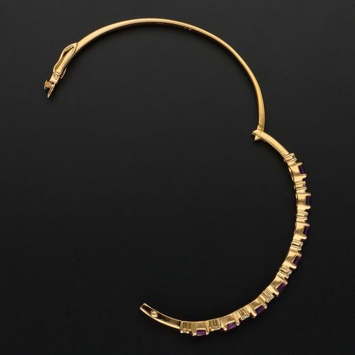 18ct Gold Amethyst and Diamond Bangle image-6