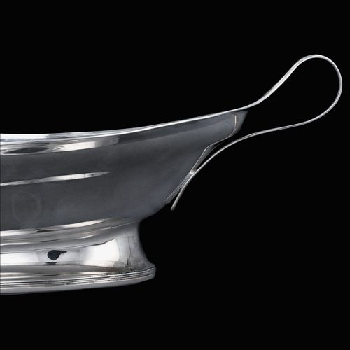 Large George III Silver Dish by Henry Chawner image-4