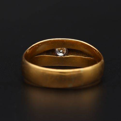 Heavy 22ct Gold Diamond Ring image-5