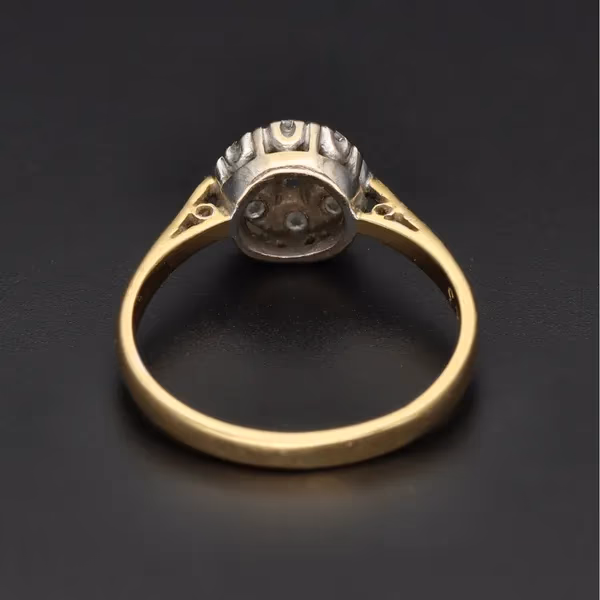 18ct Yellow Gold Diamond Cluster Ring