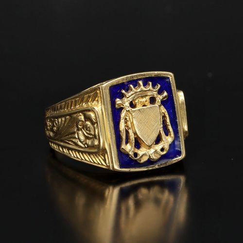 Vintage 14 and 18ct Gold and Enamel Crest Ring image-1