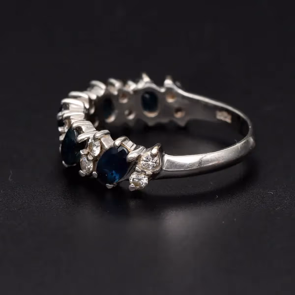 18ct Gold Sapphire and Diamond Ring