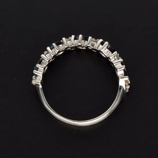18ct Gold Sapphire and Diamond Ring