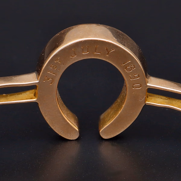 15ct Yellow Gold Horseshoe Bracelet