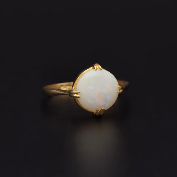 18ct Gold Opal Ring