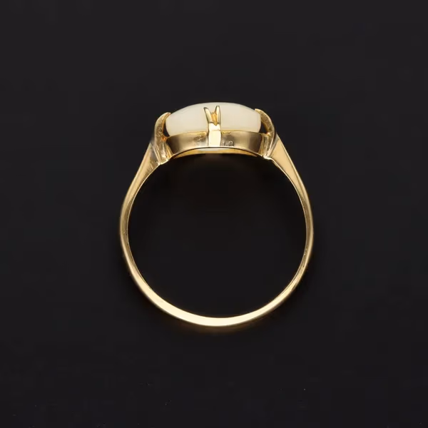 18ct Gold Opal Ring