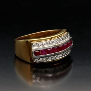Vintage 18ct Gold Ruby and Diamond Ring