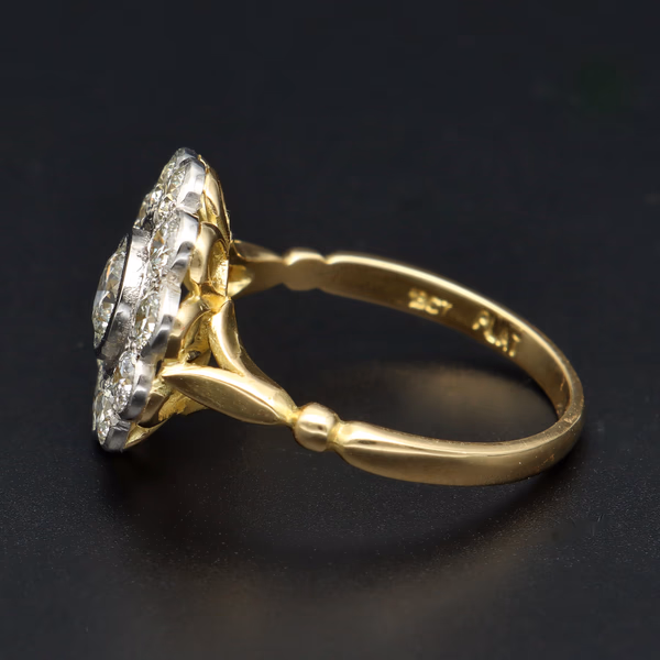 18ct Yellow Gold Cluster Ring