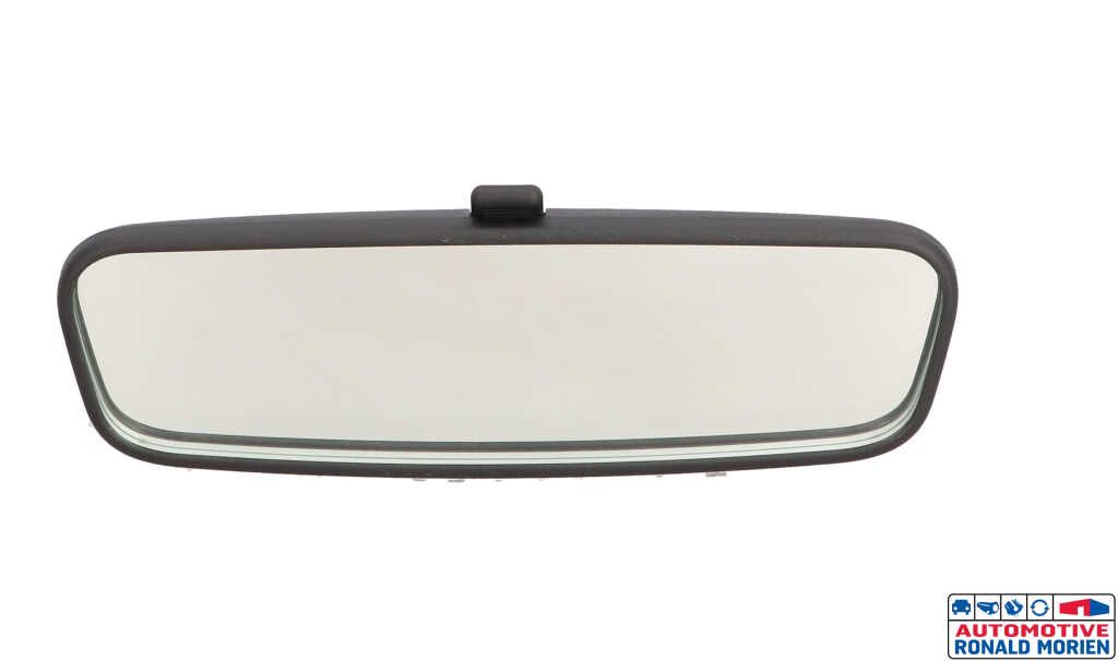 Used Rear view mirror Mercedes B (W247) 2.0 B-200d Price € 25,00 Margin scheme offered by Automaterialen Ronald Morien B.V.