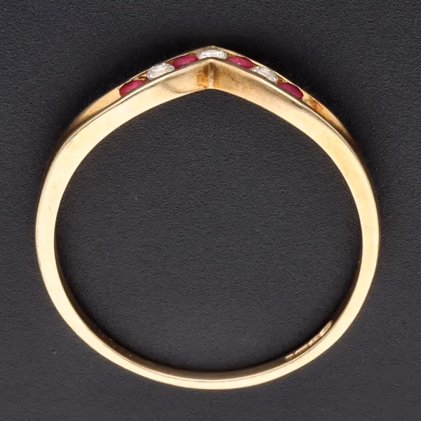 Very Large Ruby Diamond Ring