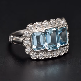 18ct White Gold Aquamarine Diamond Ring