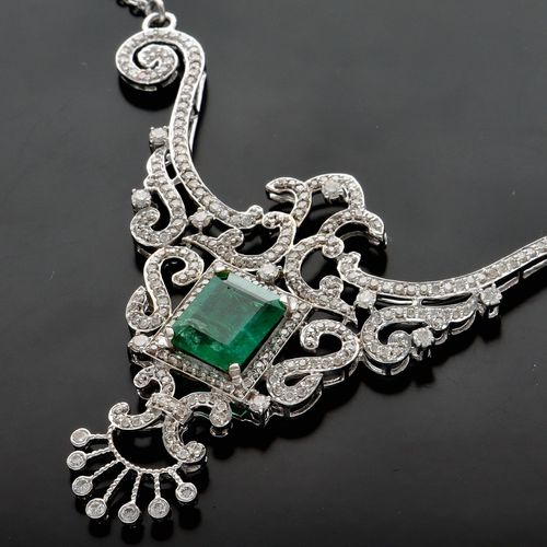 Fabulous Platinum, Diamond and Emerald Necklace image-4