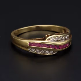 14ct Gold Ruby Diamond Ring