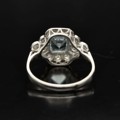 Aquamarine and Diamond Platinum Ring image-5