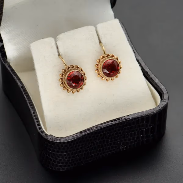 Pair 9ct Gold Garnet Hallmarked Earings