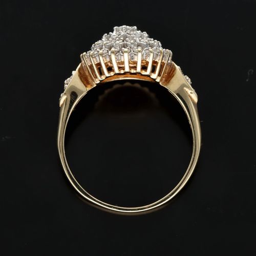 9ct Gold Diamond Cluster Ring image-6