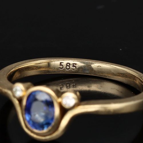 14ct Gold Sapphire Diamond Ring image-4
