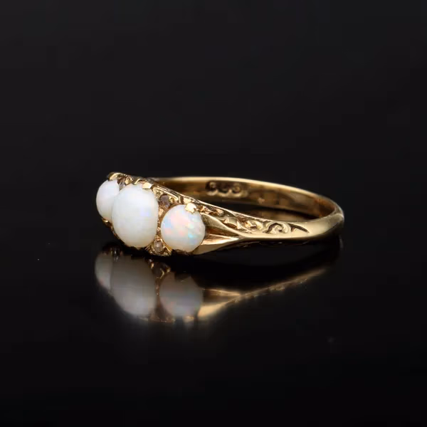 Vintage 9ct Gold Opal and Diamond Ring