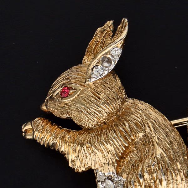 22ct Gold Plated Squirrel Brooch