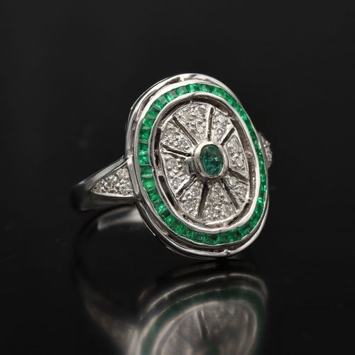 Unusual 18ct Gold Emerald and Diamond Ring image-1
