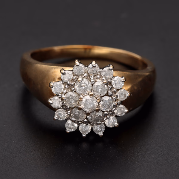 9ct Yellow Gold 1ct Diamond Cluster Ring
