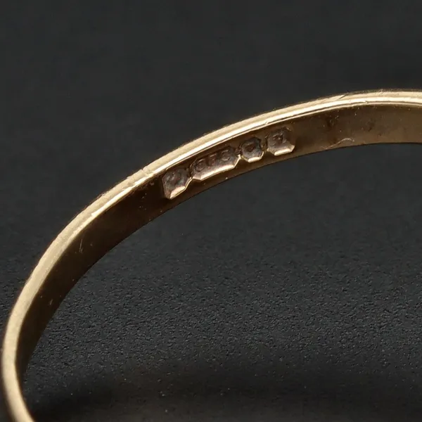 Retro - Vintage Gold Sapphire Diamond Ring