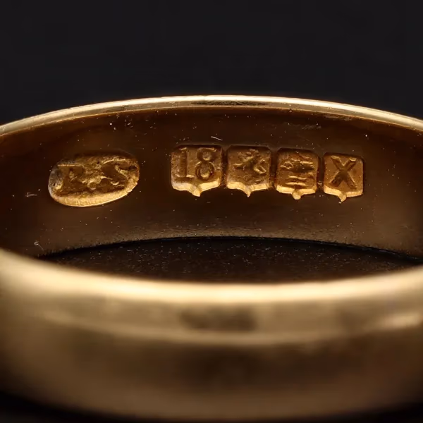 Vintage 18ct Yellow Gold Ring
