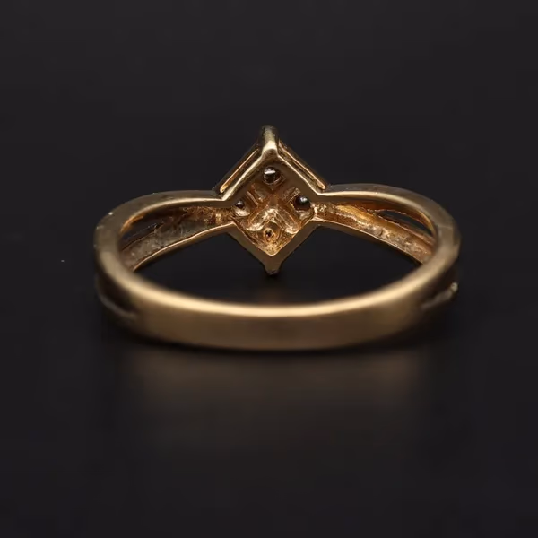 Gold Diamond Ring