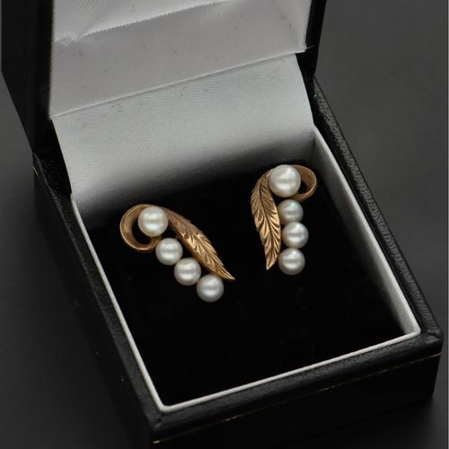 9ct Gold Mikimoto Cultured Pearl Earrings image-1