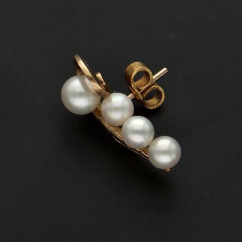 9ct Gold Mikimoto Cultured Pearl Earrings image-3