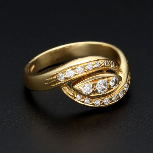 18ct Gold Multi Diamond Ring image-1