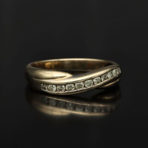 Gold 0.25ct Diamond Ring image-1