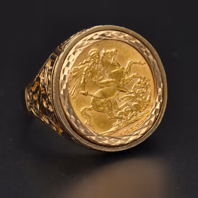 1913 Gold Sovereign Ring