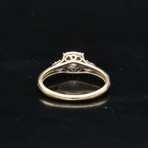 9ct Gold Diamond Cluster Ring image-5
