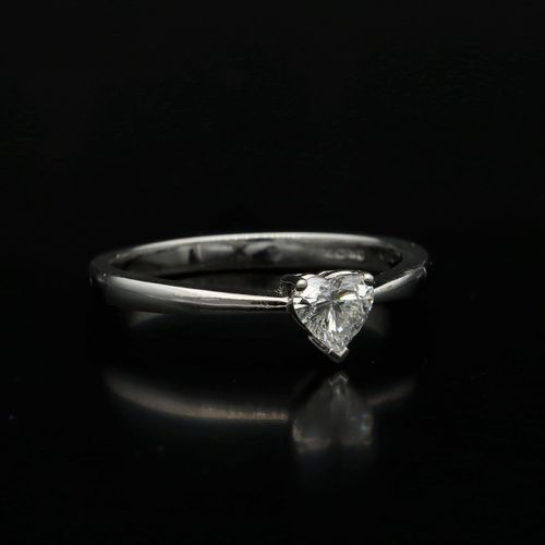 18ct White Gold Heart Shaped Diamond Ring image-2
