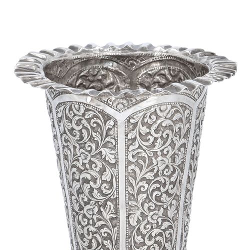 19th Century Indian Silver Vase image-4