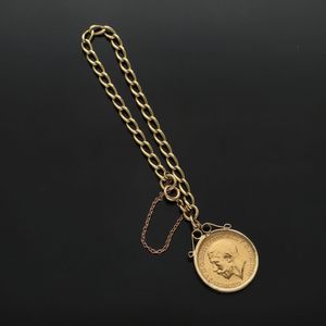 18ct Gold Sovereign Bracelet