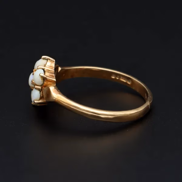 Retro Vintage Gold Opal Ring. London 1979