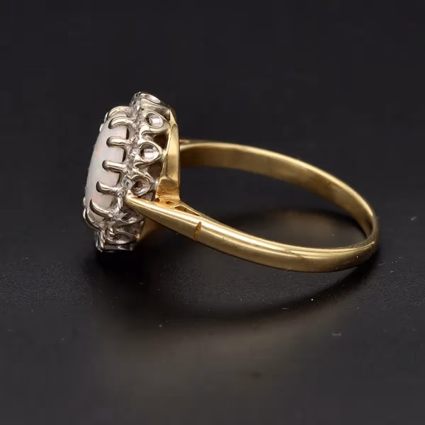 18ct Yellow Gold Opal & Diamond Cluster Ring