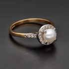 18ct Gold Pearl and Brilliant Cut Diamond Ring