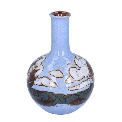 Royal Doulton Lambeth Vase image-2
