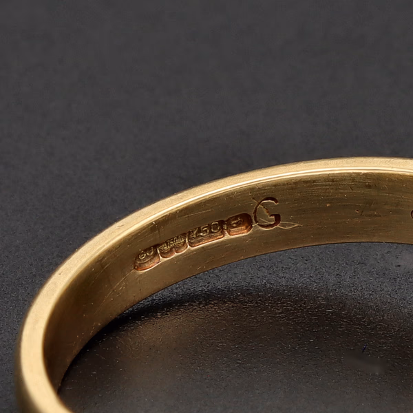 18ct Yellow Gold Diamond Stacker Ring