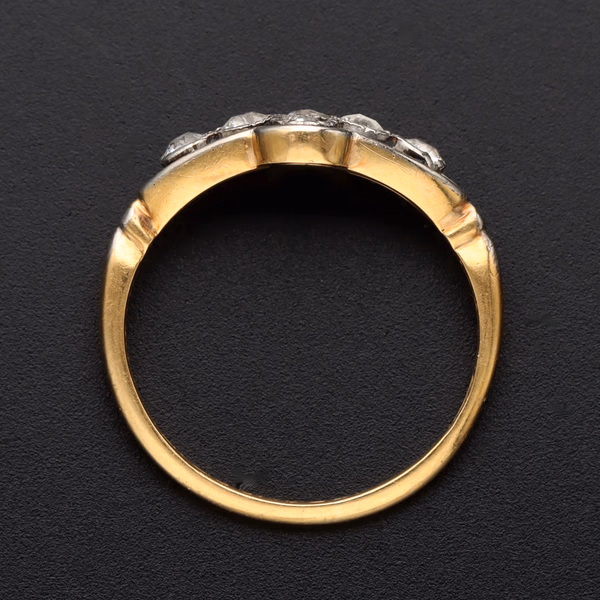 18ct Yellow Gold Art Deco Diamond Ring