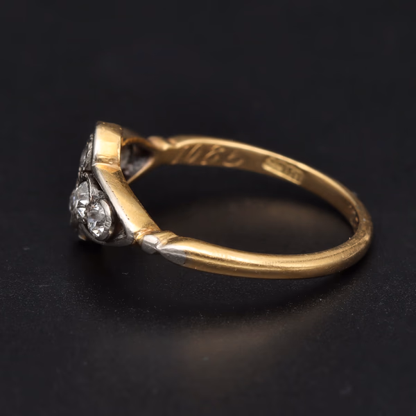 18ct Yellow Gold Art Deco Diamond Ring