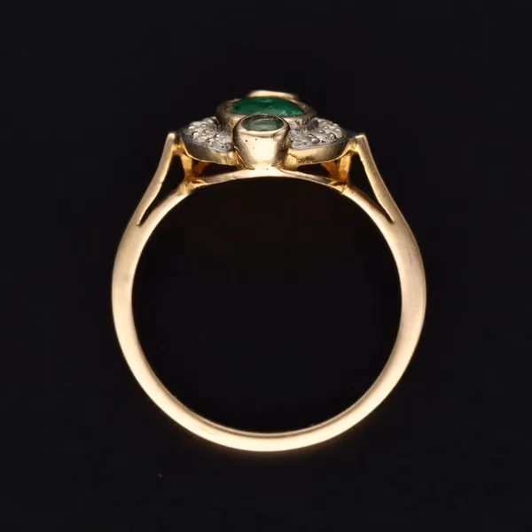 14ct Yellow Gold 1.5ct Natural Colombian Emerald & Diamond Ring