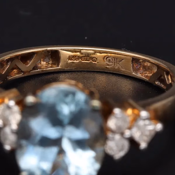 Gold Aquamarine Diamond Ring