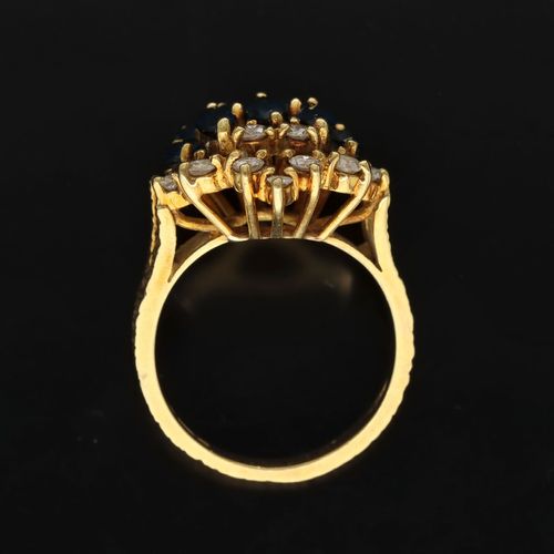 18ct Gold Diamond and Sapphire Dress Ring image-6